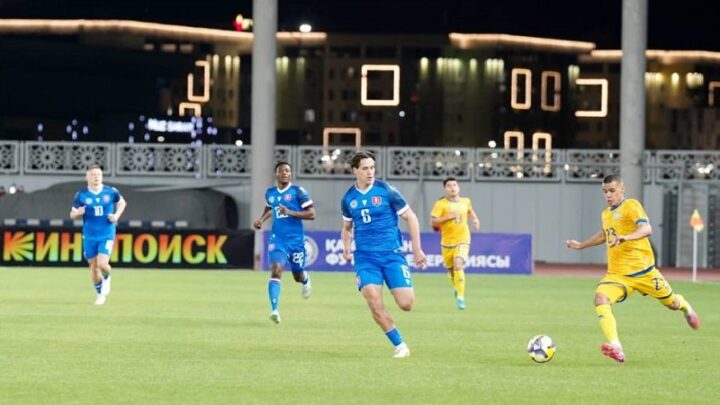 Первый матч под эгидой УЕФА состоялся на стадионе Туркестана