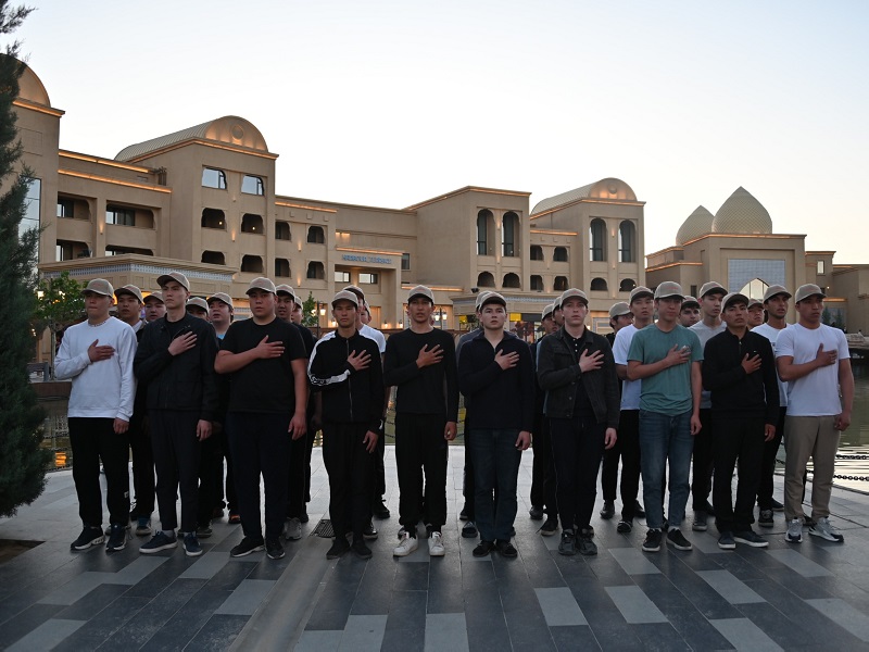 Туркестанцев проводили на службу в Алматы