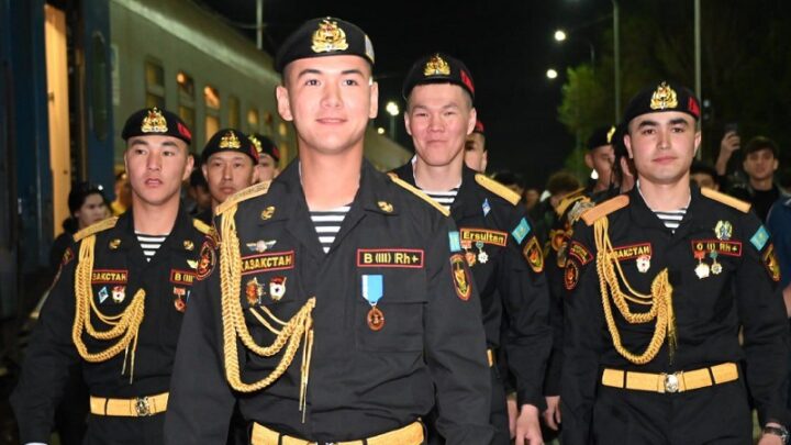 В Туркестан приехали морские пехотинцы