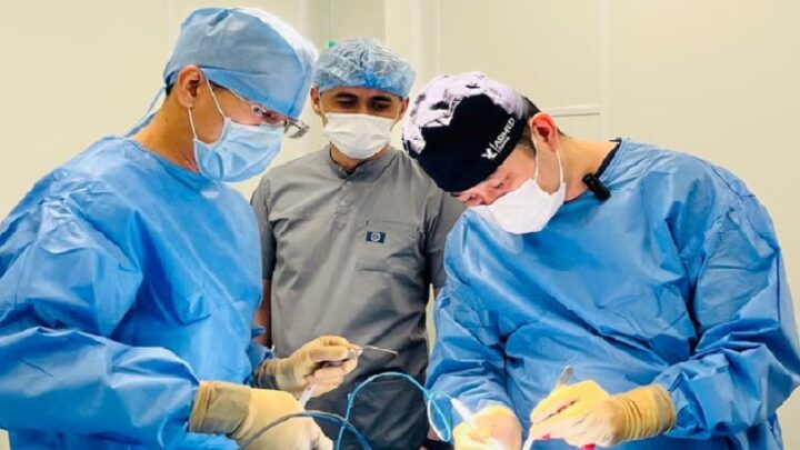 В Шымкенте успешно проведена сложная операция при редком заболевании мозга