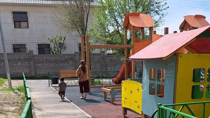 Топ-10 причин, почему в Шымкенте уже можно убирать зимнюю обувь