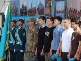 В Шымкенте состоялись торжественные проводы 20 призывников