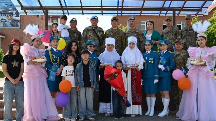 В Шымкенте чествовали военнослужащих, вернувшихся с Голанских высот
