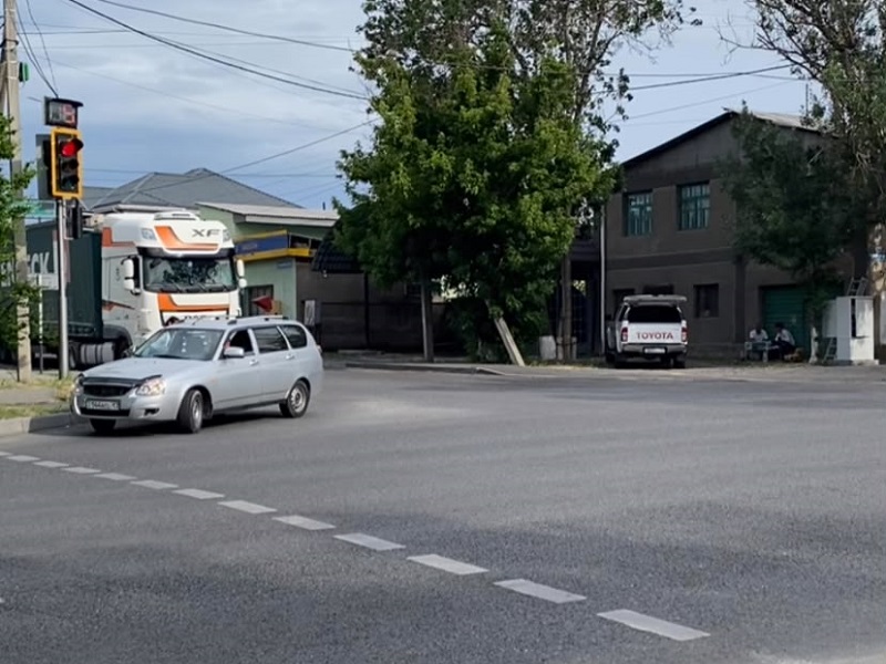 Казахстан ограничил въезд автомобилей из сопредельных государств