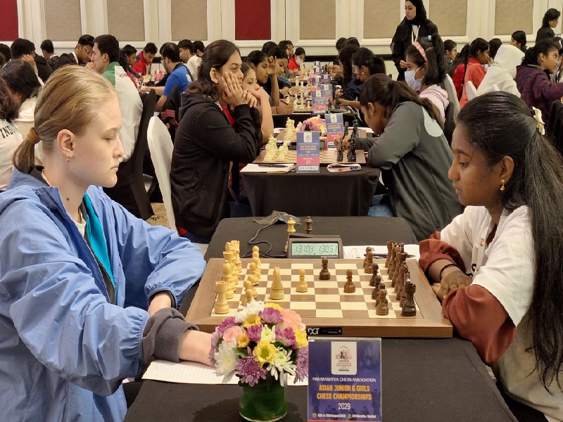 15-летняя Мария Холявко завоевала серебро чемпионата Азии среди юниорок