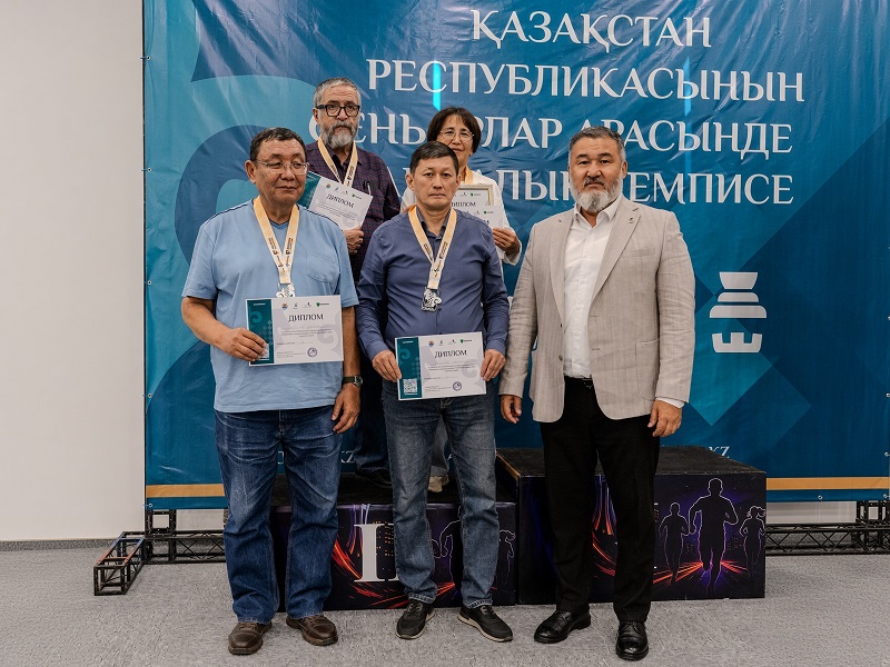 Две команды из Астаны поделили лидерство на чемпионате в Кокшетау