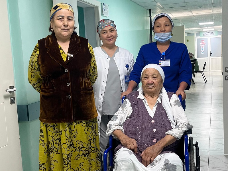 В Шымкенте 106-летняя долгожительница восстановилась после инсульта