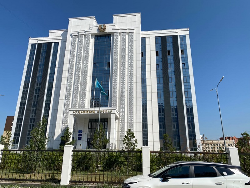 Суд QARMET & Сергей Ким. Показания давала свидетель, которая не знает подсудимого